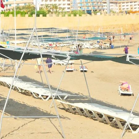 Asrin מלון 4*